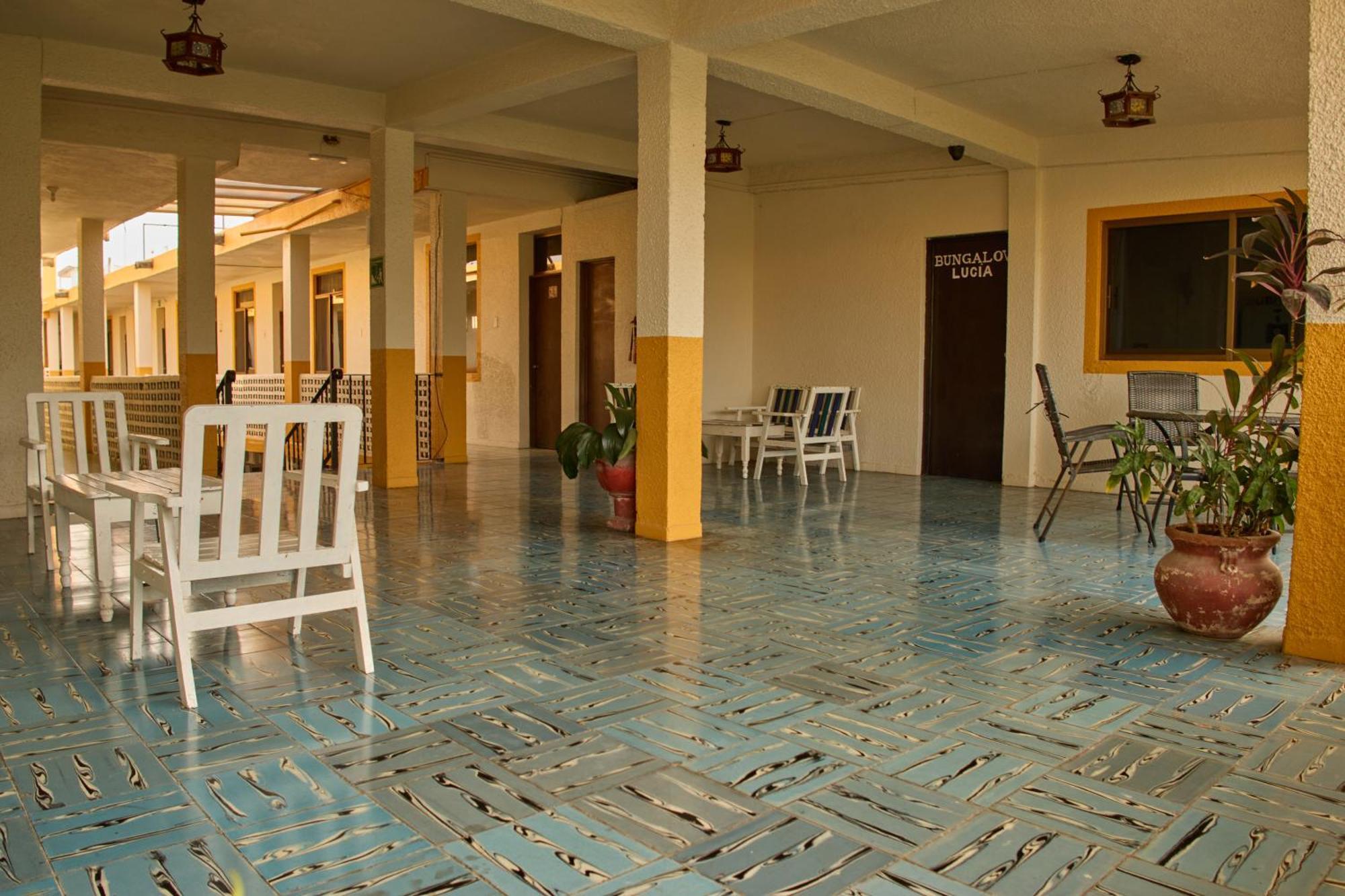 Hotel San Lorenzo Barra de Navidad Exterior foto