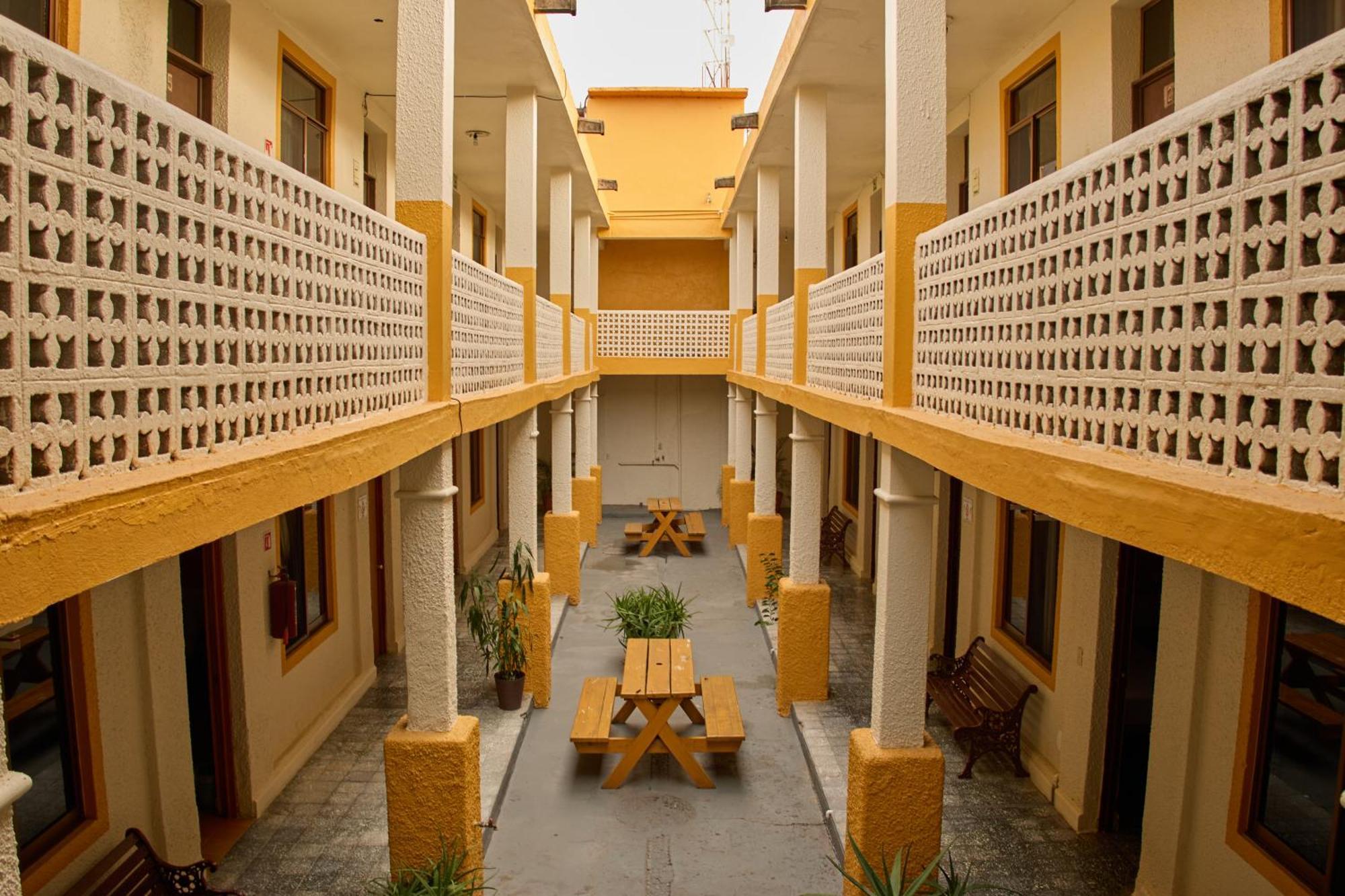 Hotel San Lorenzo Barra de Navidad Exterior foto
