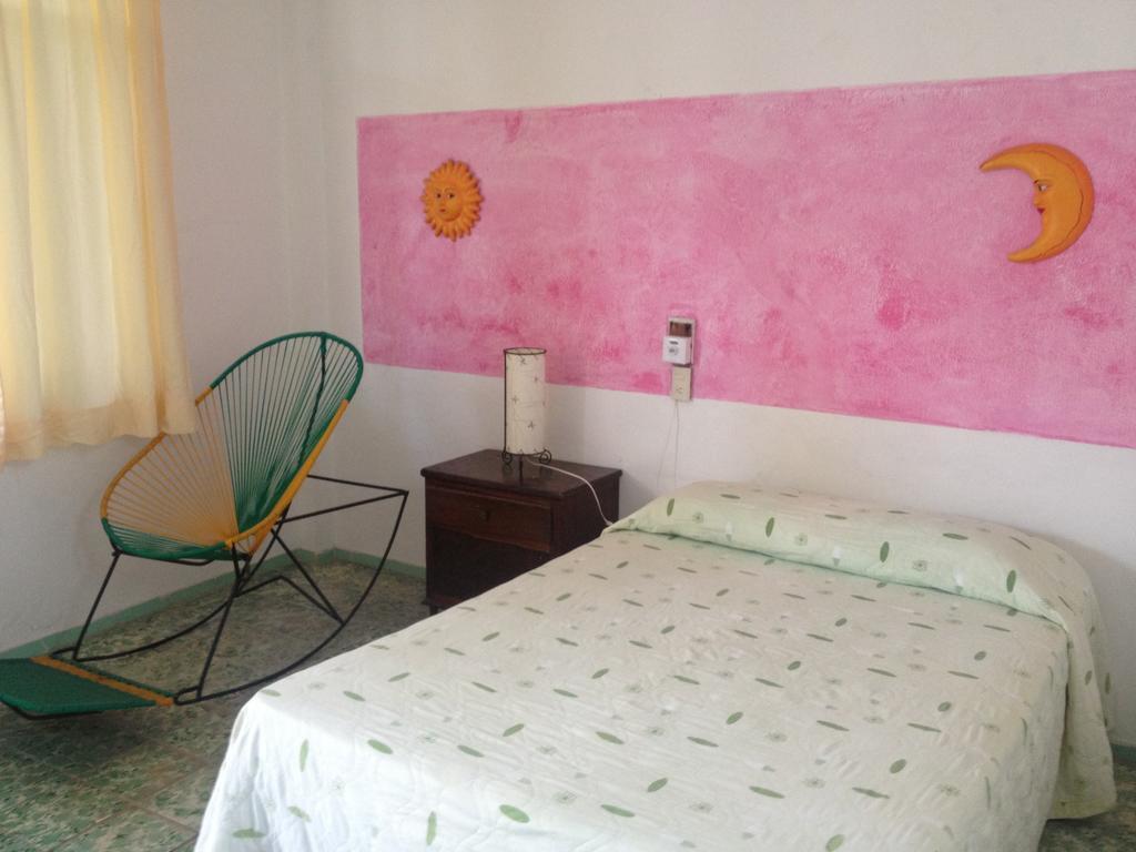Hotel San Lorenzo Barra de Navidad Zimmer foto