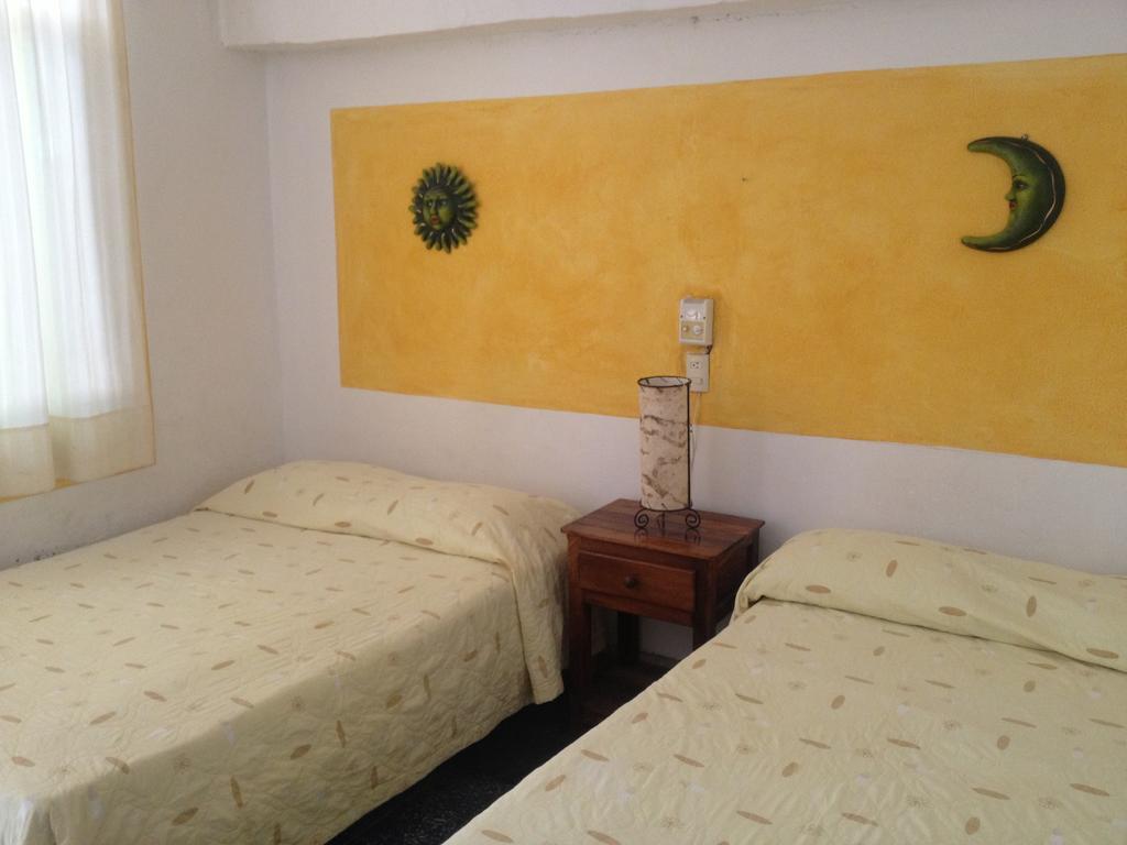 Hotel San Lorenzo Barra de Navidad Zimmer foto