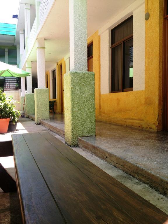Hotel San Lorenzo Barra de Navidad Exterior foto